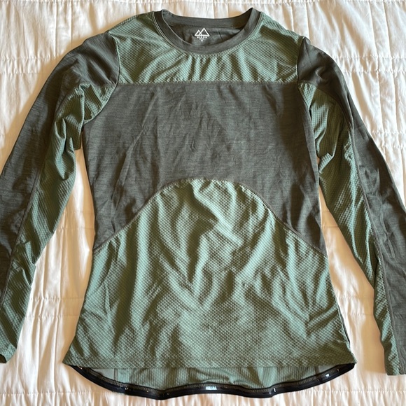 wild rye Tops - Wild rye sandia long sleeve jersey